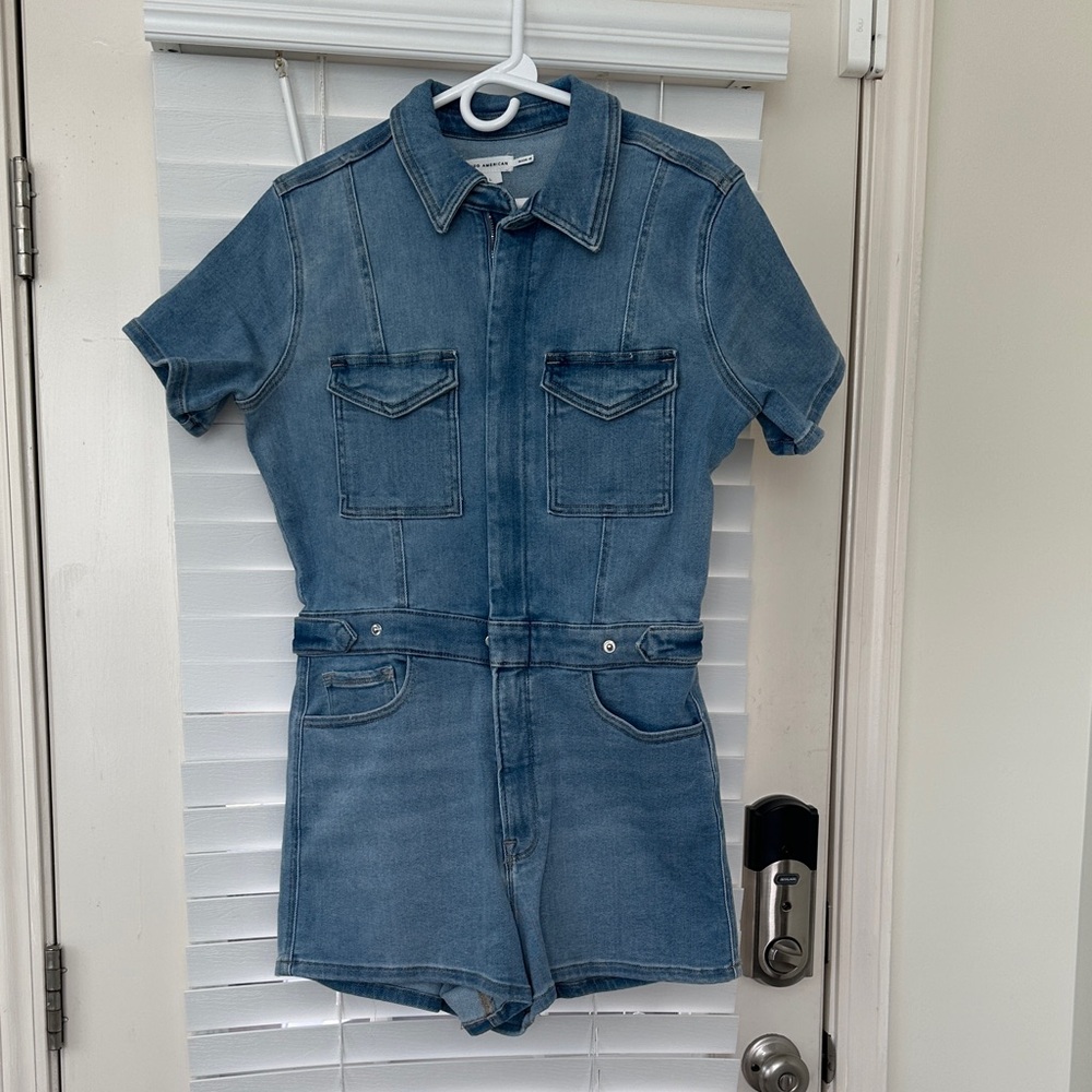Good American Light Blue Denim shorts jumpsuit size L